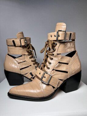 CHLOÉ Rylee Beige Crocodile-Embossed Leather Cutout Buckle Ankle Boots Sz 10USA